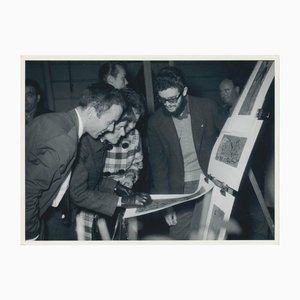 Erich Andres, Observing Art, Montmartre, Paris, France, 1950s, Black & White Photograph-DYV-1181420