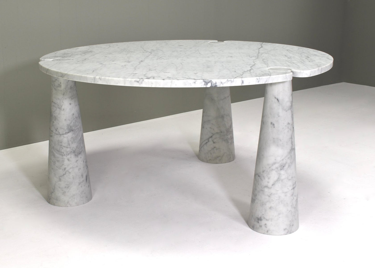 Eros Round Dining Table in Carrara Marble by Angelo Mangiarotti for Skipper, Italy, 1970s