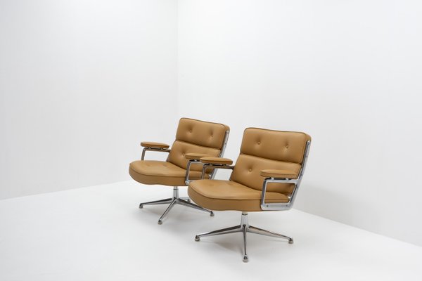 ES105 Lobby Chairs by Charles & Ray Eames for Vitra, 1970s, Set of 2-TJQ-1932053