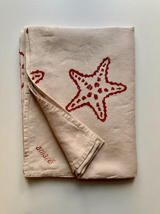 Estrela Do Mar - Pure Linen Tablecloth Printed with Terracotta Star Fish in a Star-Shaped Pattern