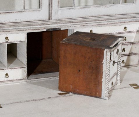 European Two-Parts Vitrine Cabinet, 1790s