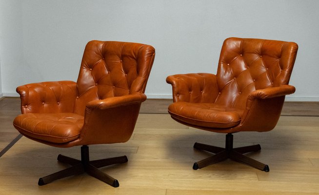 Eva Swivel Chairs in Cognac Leather attributed to Göte Möbler Nässjö, Sweden, 1960s, Set of 2-JE-1773322