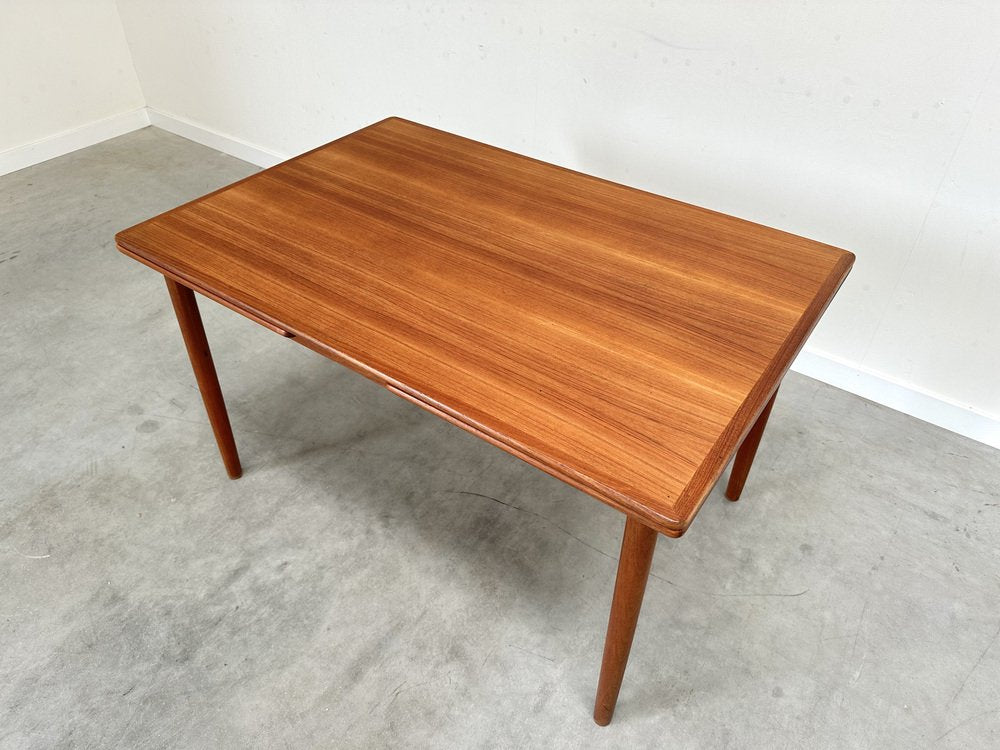 Extendable Dining Table in Teak by Willy Sigh for Sigh & Søns Furniture Factory, 1960s