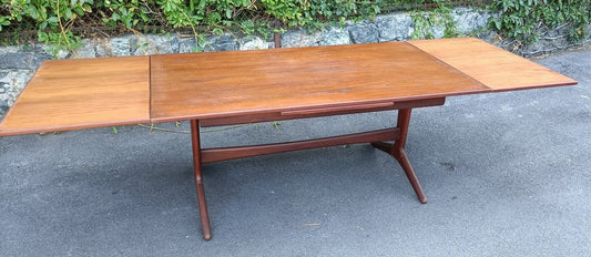 Extendable Table in Teak by Arne Vodder for Vamo Mobler, 1960s