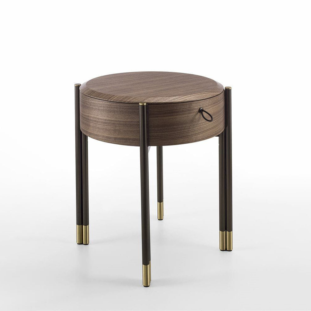 Bayus Tondo 44 - Round Walnut Bedside Table by Porada #Wood | Canaletta walnut