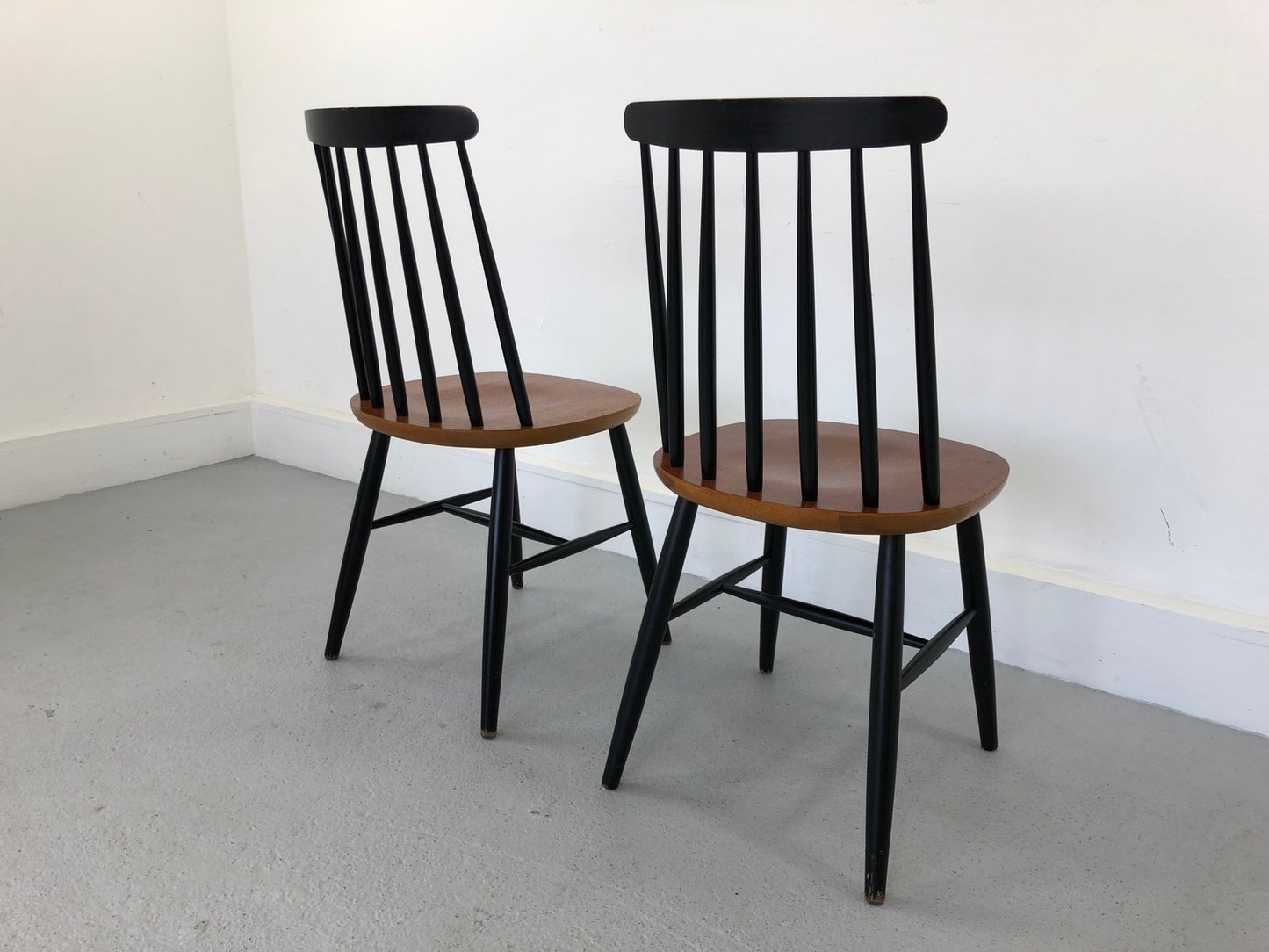 Fanett Chairs by Ilmari Tapiovaara, 1970s, Set of 2