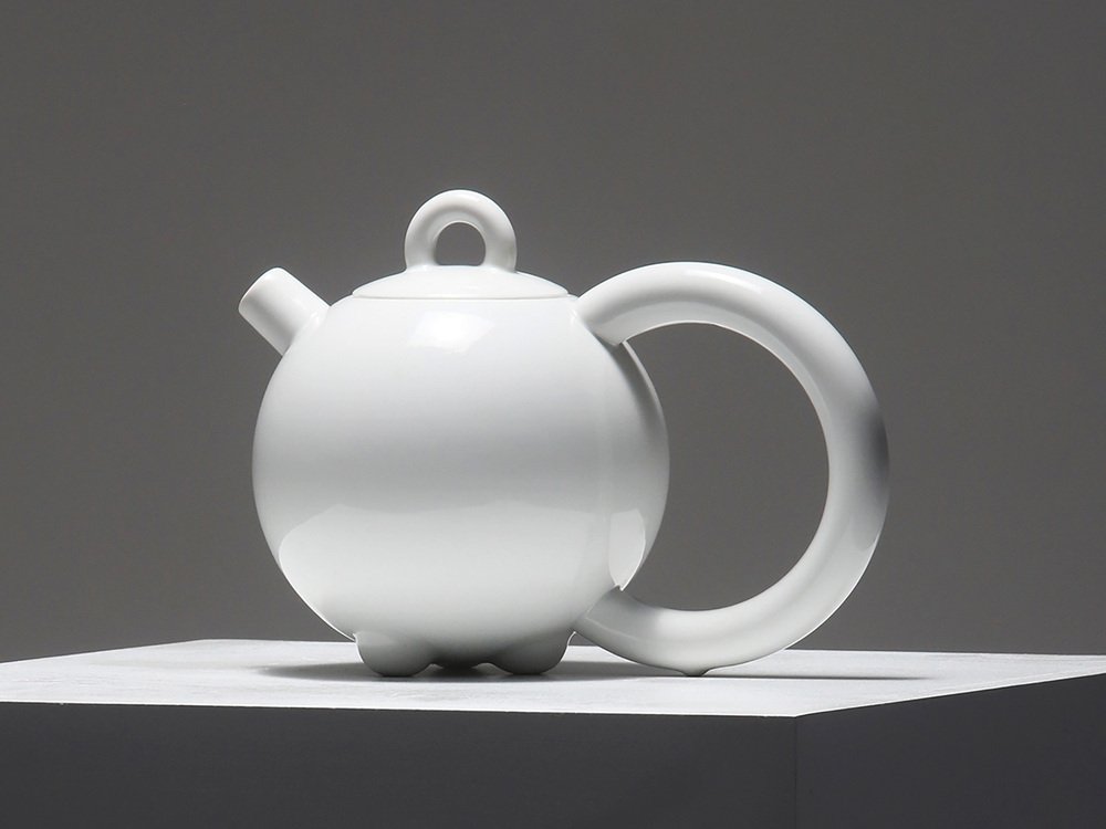 Fantasia Teapot by Matteo Tun