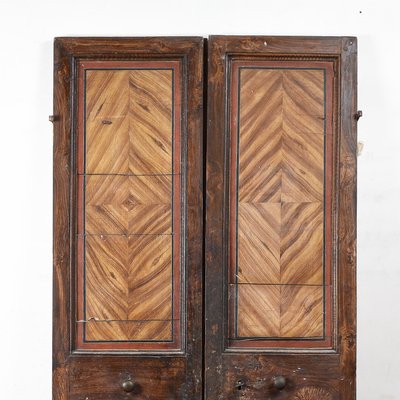 Faux Wooden Door with Closure and Lacquer Decorations-RAQ-1768062