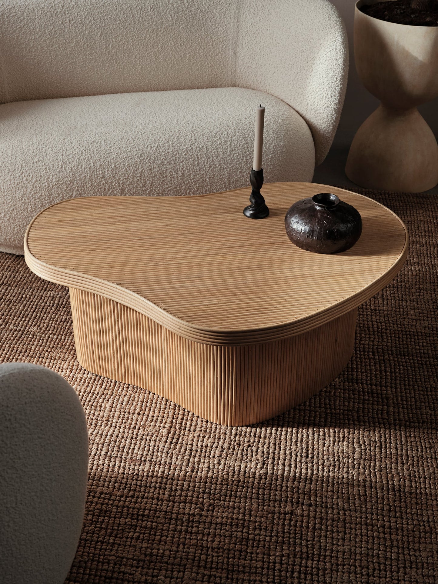 Isola coffee table, natural
