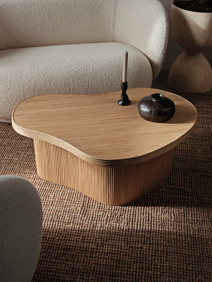 Isola coffee table, natural