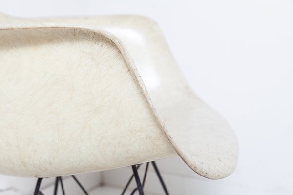 Fiberglass Effeil Chair from Herman Miller, 1950s-UTR-476356