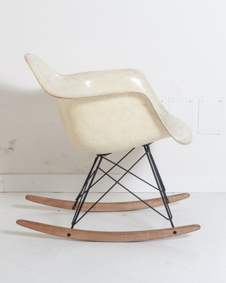 Fiberglass Rocking Chair from Herman Miller, 1950s-UTR-476353