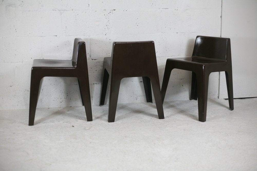 Fibreglass Chocolate Color Chairs and Coffee Table, France, 1970s, Set of 4