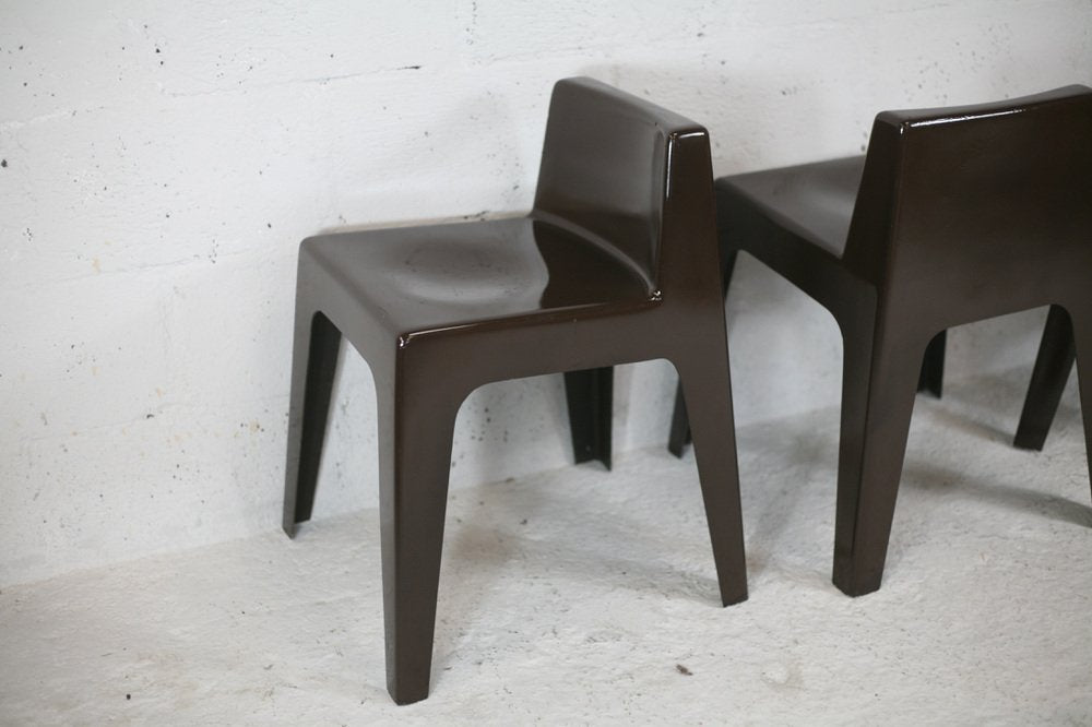 Fibreglass Chocolate Color Chairs and Coffee Table, France, 1970s, Set of 4-MAO-1034710