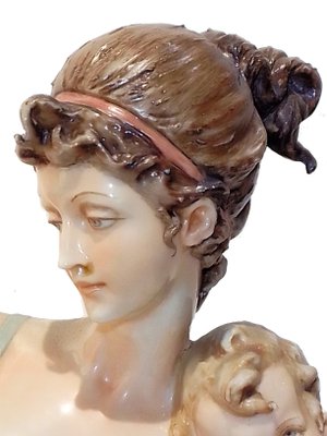 Figurine in Capodimonte Porcelain-GKV-1438676