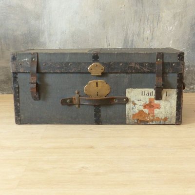 First World War Wooden Chest with Red Cross-WK-1010442