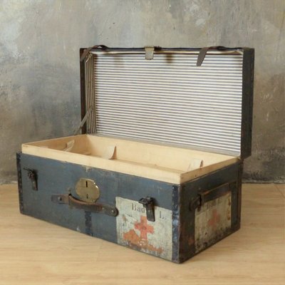 First World War Wooden Chest with Red Cross-WK-1010442