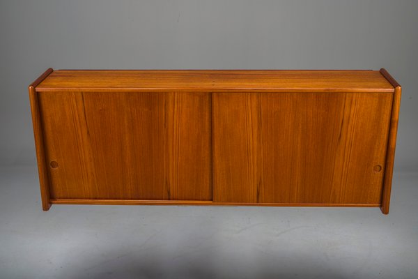 Floating Wallsideboard in Teak by Hans J. Wegner for Ry Furniture, 1959-ZZH-2026026