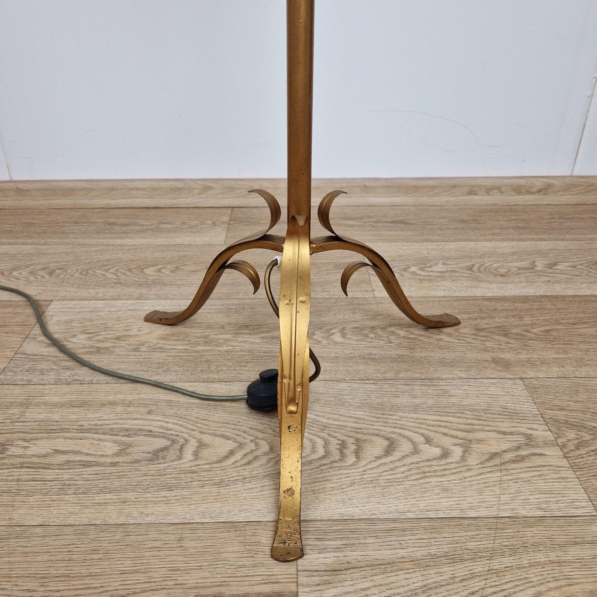 Florentine Gilt Metal Floor Lamp attributed to Hans Kögl, 1970s