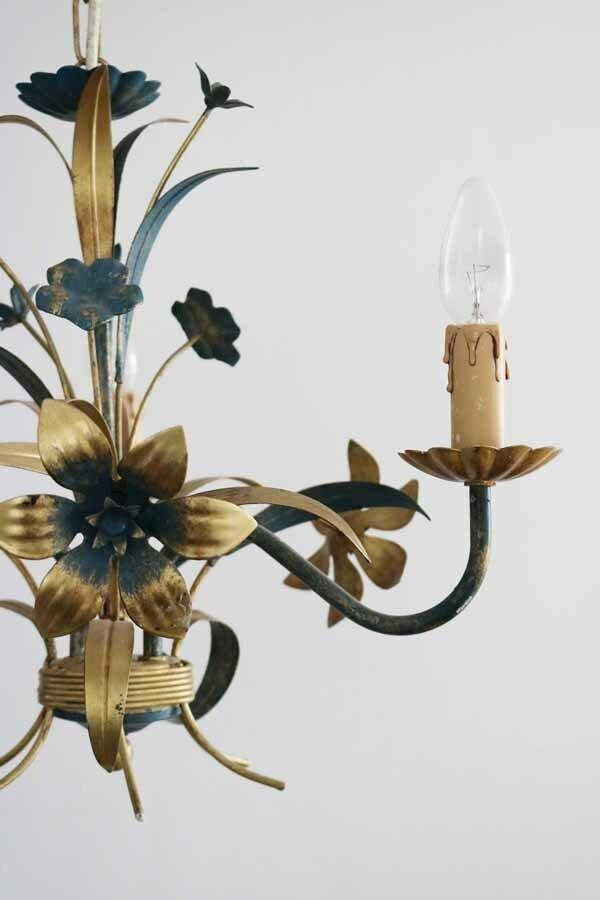 Florentine Hollywood Regency Chandelier, Italy, 1970s