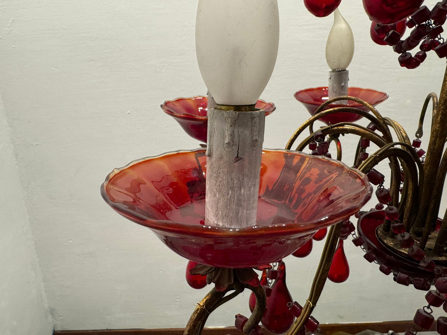 Florentine Macaroni Red Murano Glass Chandelier, 1950s