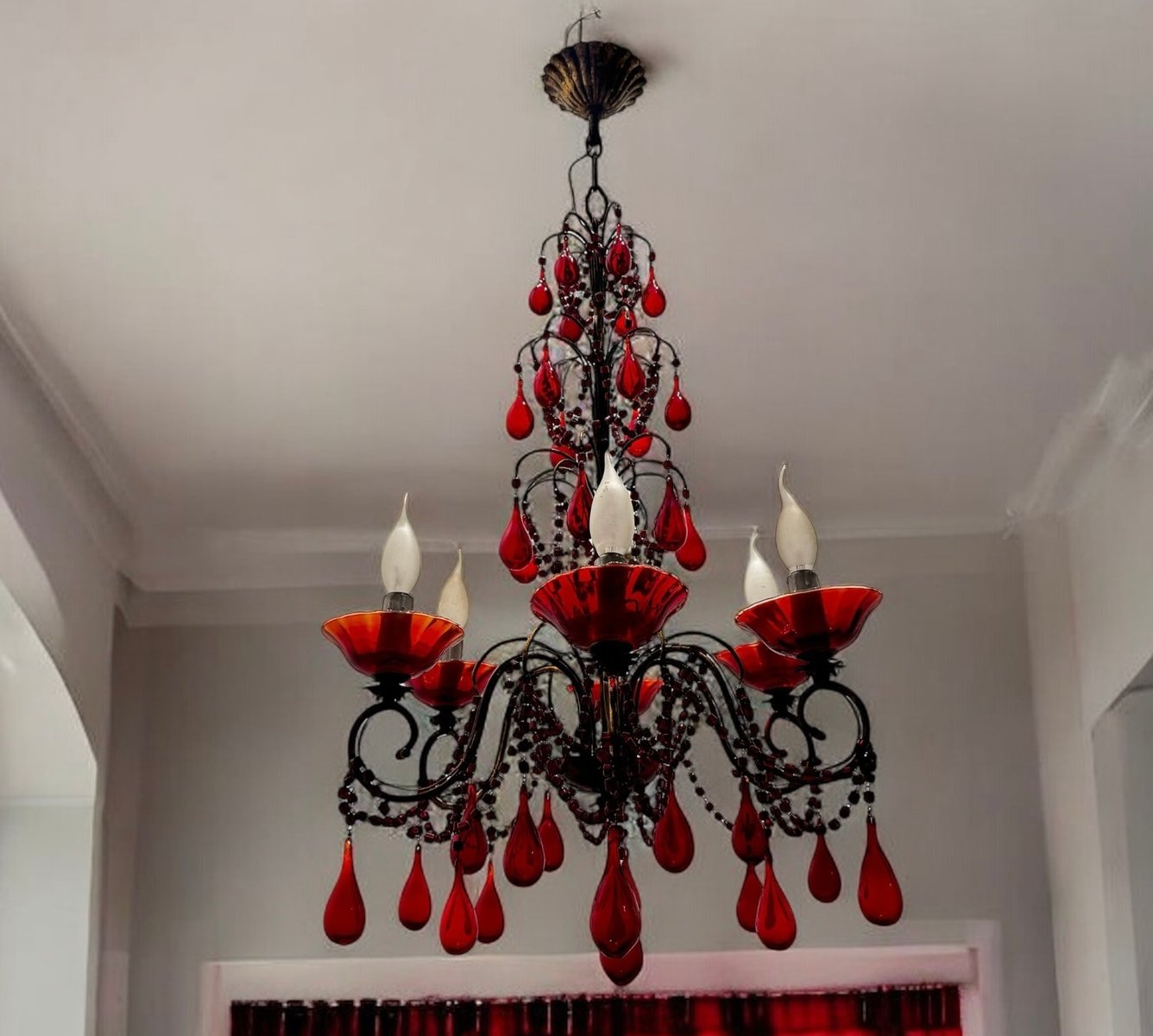 Florentine Macaroni Red Murano Glass Chandelier, 1950s