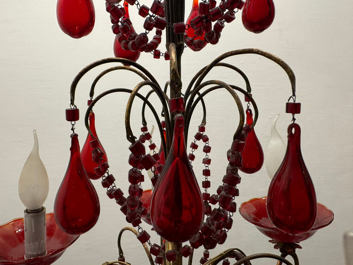 Florentine Macaroni Red Murano Glass Chandelier, 1950s