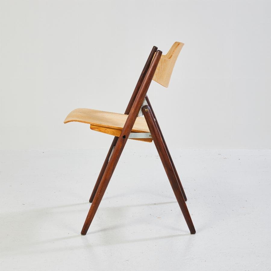 Foldable Wooden Chair