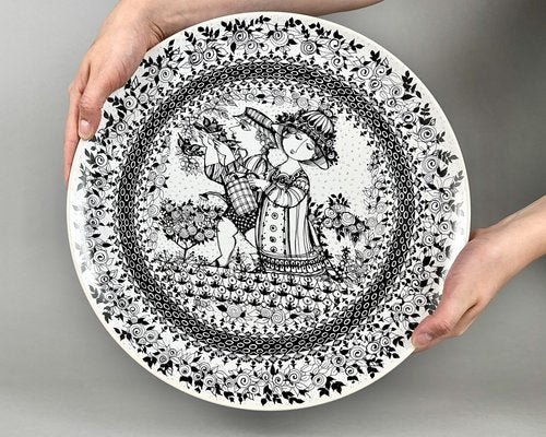 Four Seasons Summer Plate by Bjorn Wiinblad for Rosenthal Studio-Line, Germany-GYX-1703228