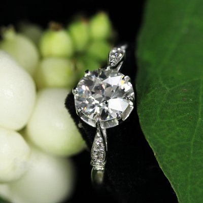 French 1.10 Carat Diamond Platinum Solitaire Ring, 1920s-OLU-2020913