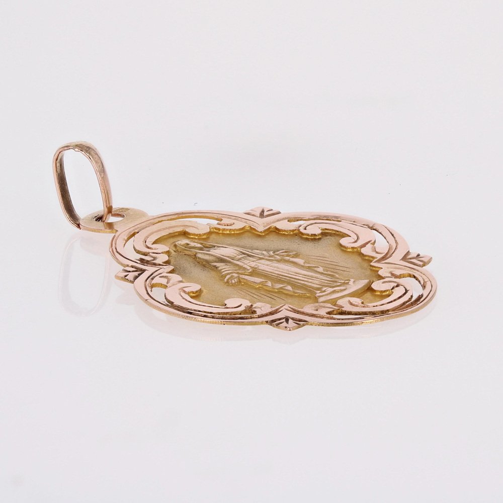 French 18 Karat Rose Gold Oval Polylobed Virgin Mary Miraculous Medal, 1890s