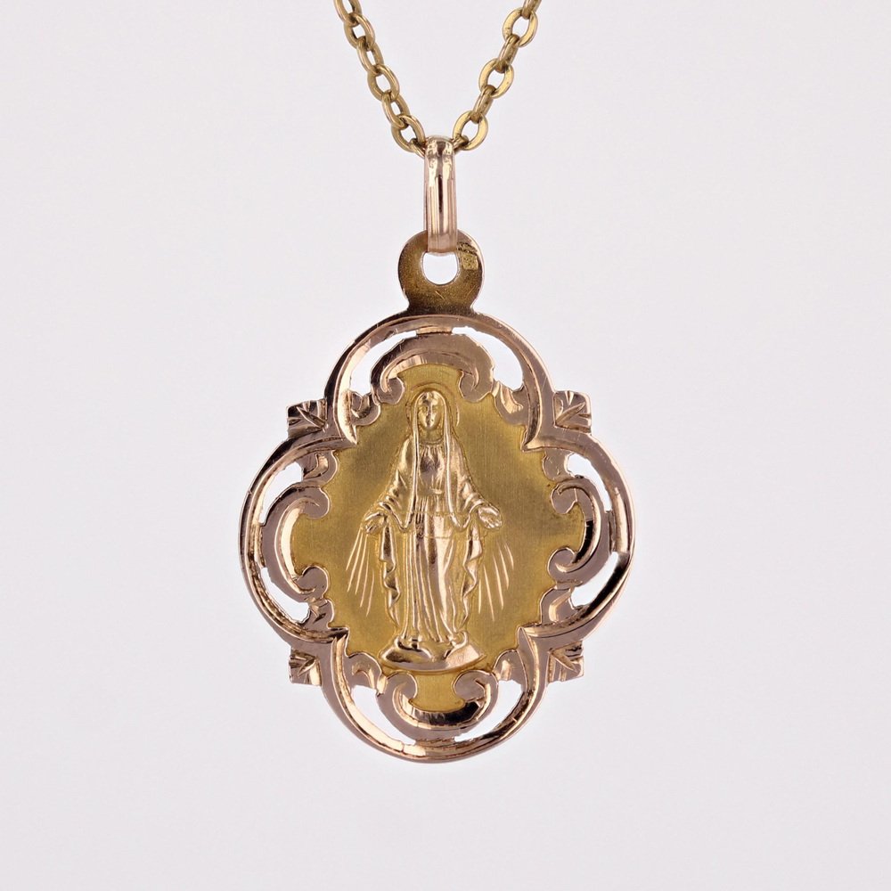 French 18 Karat Rose Gold Oval Polylobed Virgin Mary Miraculous Medal, 1890s