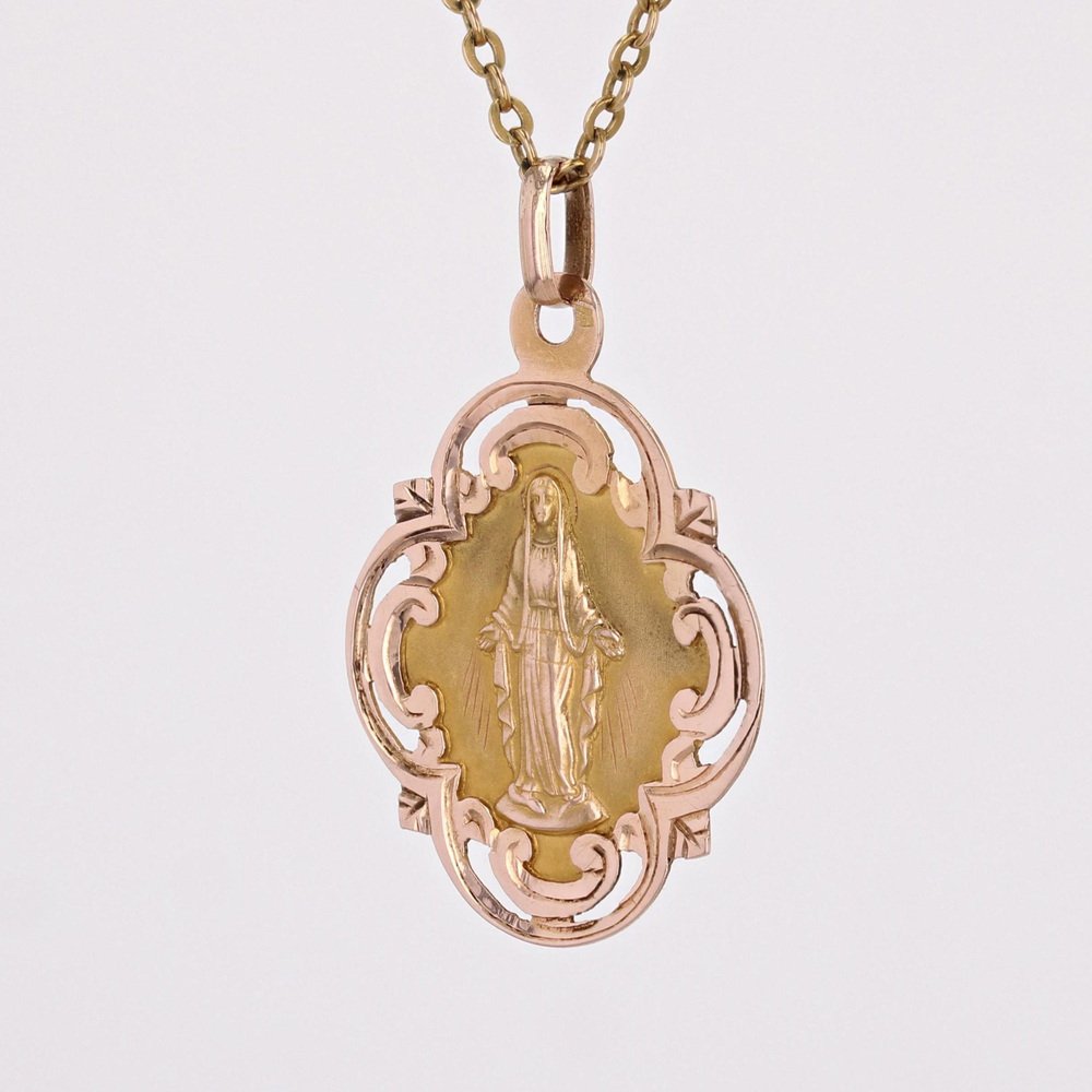 French 18 Karat Rose Gold Oval Polylobed Virgin Mary Miraculous Medal, 1890s