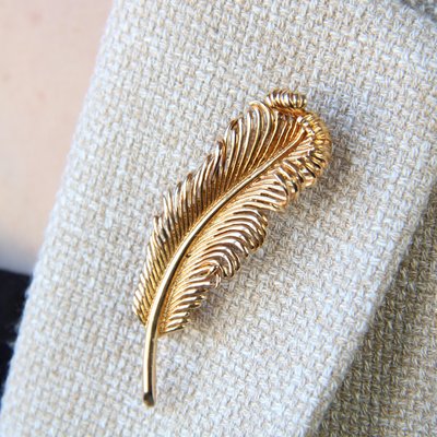 French 18 Karat Yellow Gold Feather Brooch, 1960s-OLU-1786049