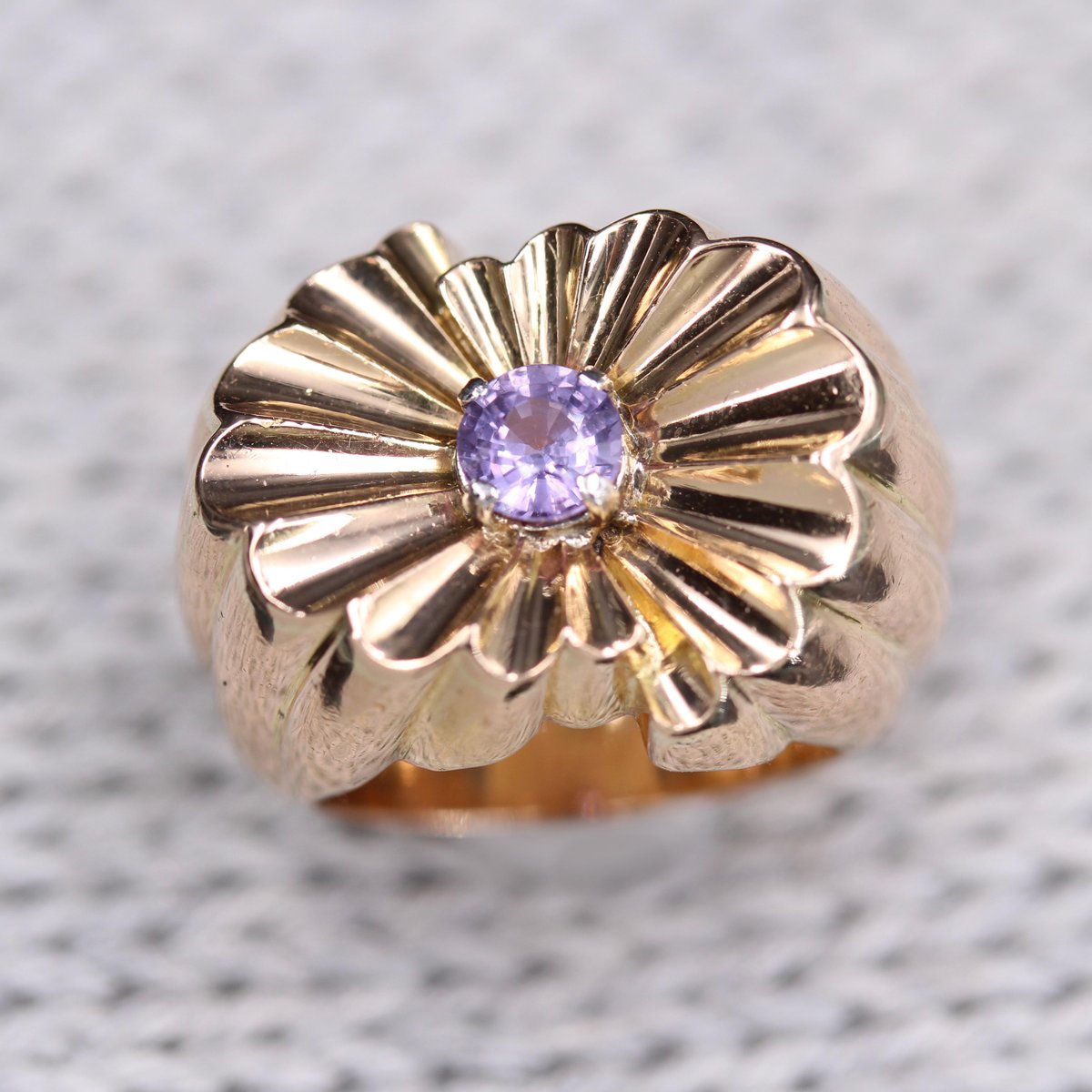 French 18 Karat Yellow Gold Gadrooned Tank Ring with Natural Purple Sapphire, 1950s