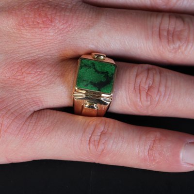 French 18 Karat Yellow Gold Signet Ring with Maw Sit Sit Jade, 1930s-OLU-1784785