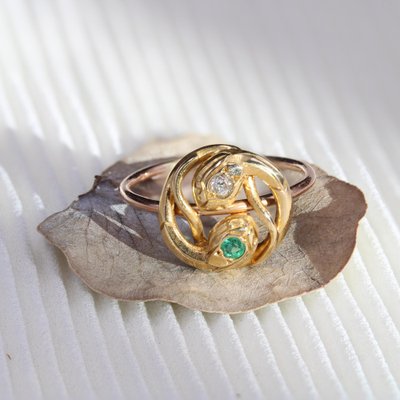 French 19th Century 18 Karat Yellow and Rose Gold Snake Ring with Emerald and Diamond-OLU-1786047