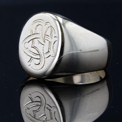 French 20th Century 18 Karat Yellow Gold Engraved with Initials Signet Ring-OLU-1073712