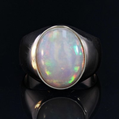 French 4.75 Carats Opal 18 Karat Yellow Gold Bangle Ring, 1960s-OLU-1718974