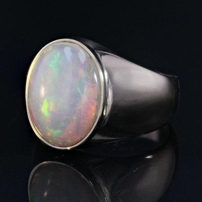 French 4.75 Carats Opal 18 Karat Yellow Gold Bangle Ring, 1960s-OLU-1718974