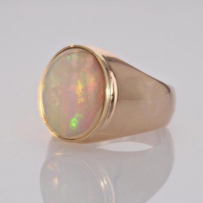 French 4.75 Carats Opal 18 Karat Yellow Gold Bangle Ring, 1960s-OLU-1718974