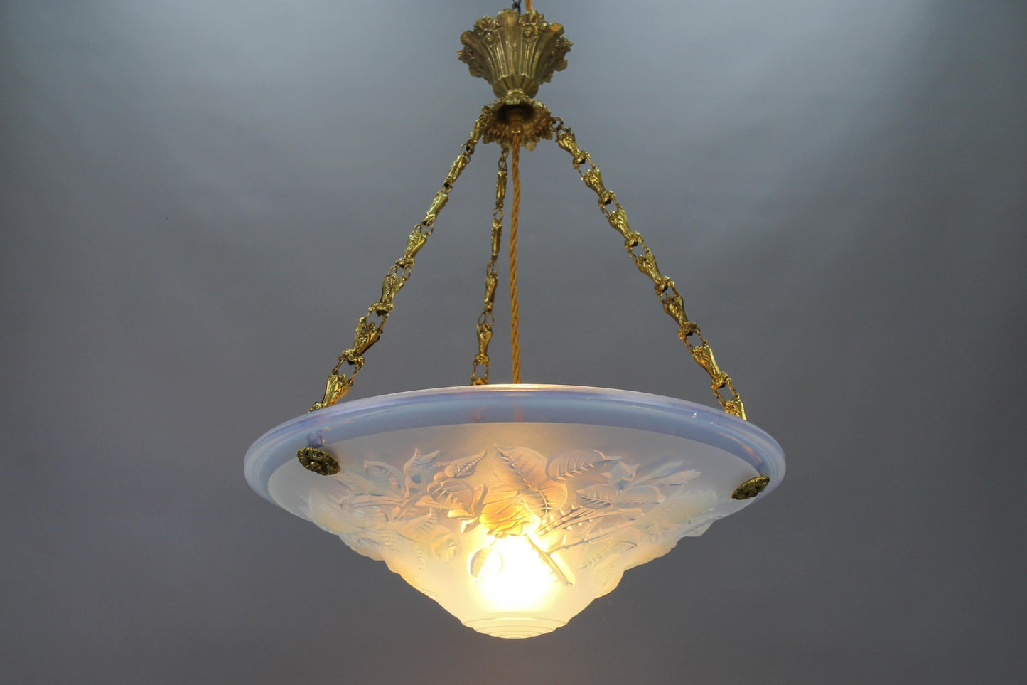 French Art Deco Opalescent Glass Pendant Light with Roses by Pierre Maynadier, 1920s