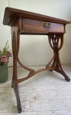 French Art Nouveau Side Table in Oak, 1900-WZZ-1264385