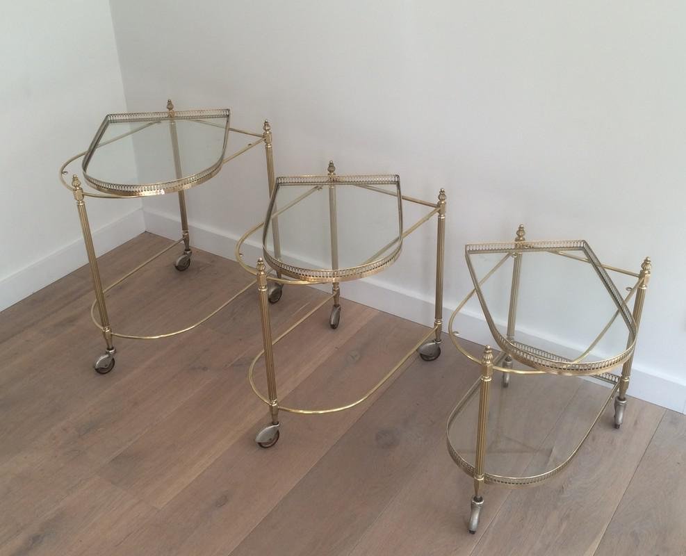 French Brass Nesting Drinks Trolleys with Removable Trays by Maison Bagués, 1940s, Set of 3