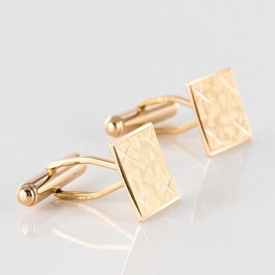 French Chiseled 18 Karat Yellow Gold Cufflinks, 1970s, Set of 2-OLU-896813