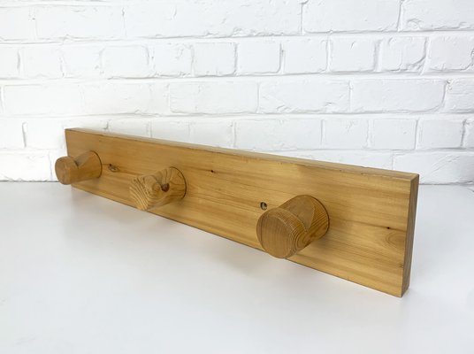 French Coat Rack in Pinewood attributed to Charlotte Perriand for Les Arcs, 1960s-ZM-1802321