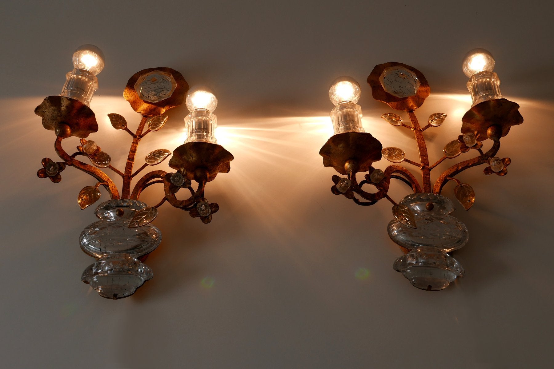 French Crystal and Gilt Metal Sconces from Maison Baguès, 1960s, Set of 2