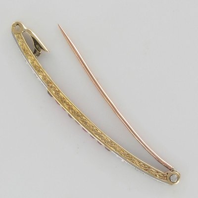 French Diamonds qne 18 Karat Yellow Gold Line Brooch, 1925-OLU-896682