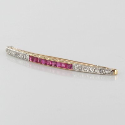 French Diamonds qne 18 Karat Yellow Gold Line Brooch, 1925-OLU-896682