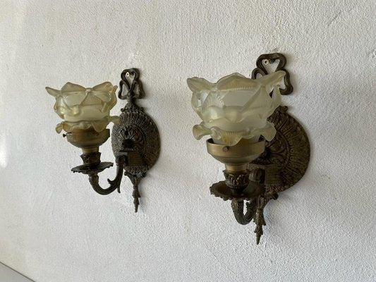 French Flower-Shaped Smoke Glass & Brass Sconces, 1940s, France, Set of 2-RDS-1405878